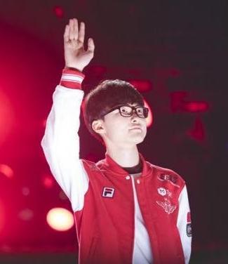 老人就是双C！ Flandre Anbesa完美开团， Anyone's Legend 在两波中击败 LGD Gaming 率先拿到赛点