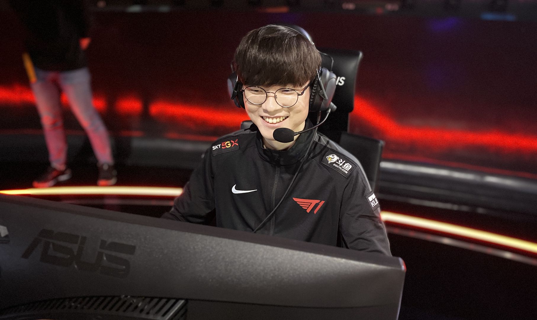 电竞比分neL爆料：m0NESY即将加盟Falcons
